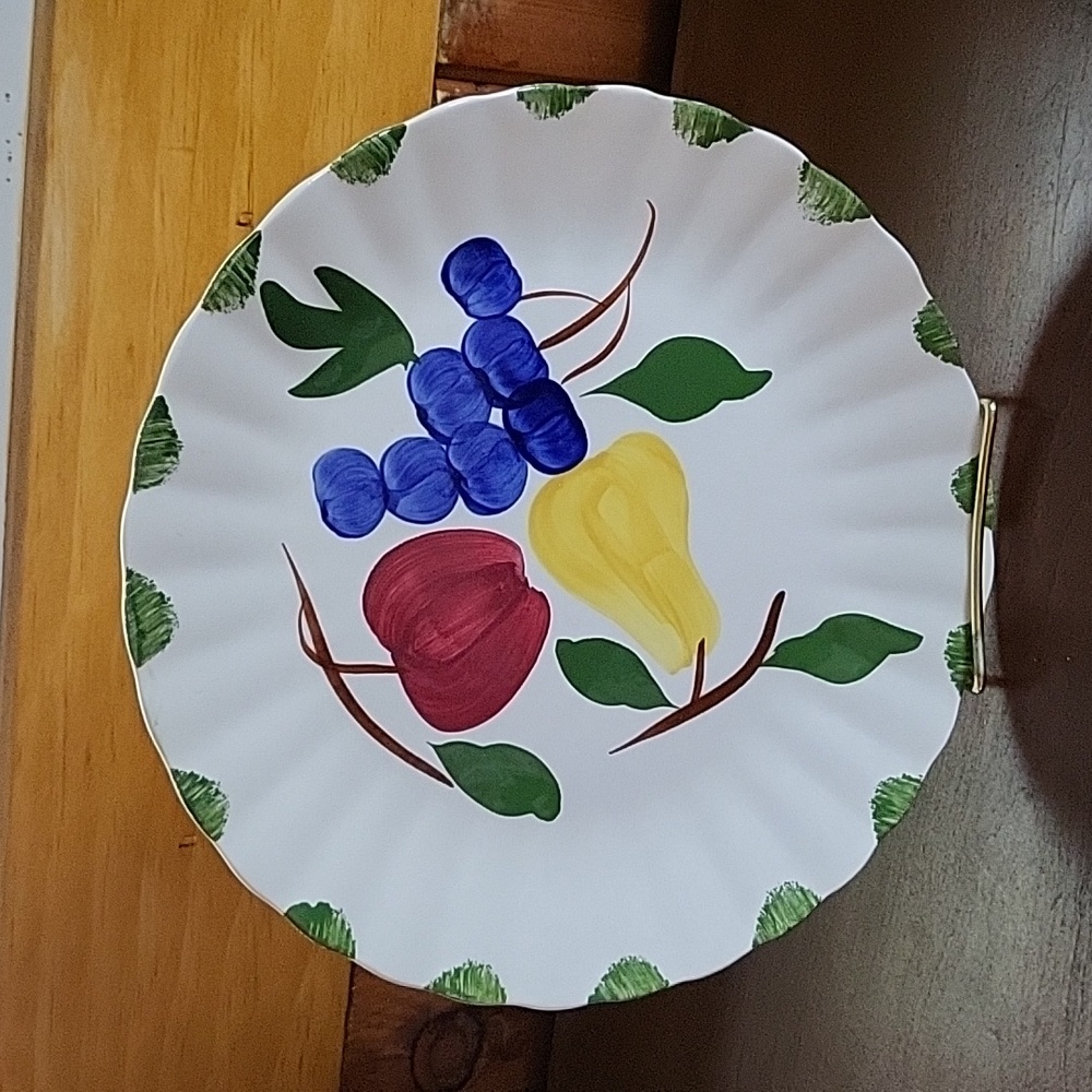 Blue Ridge Southern Potteries Dinner Plate 'Bountiful' Pattern